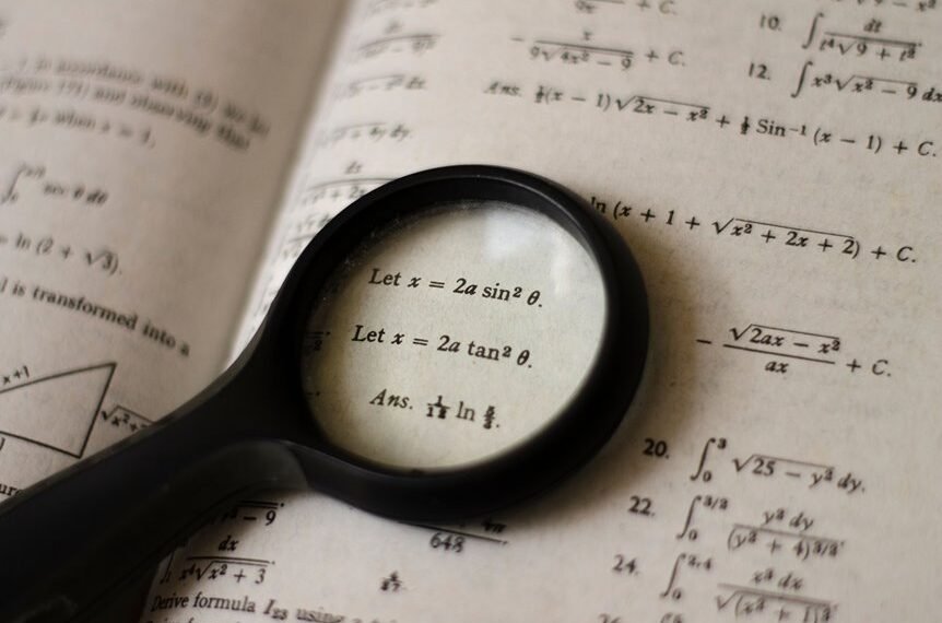 combining logarithmic expressions using properties